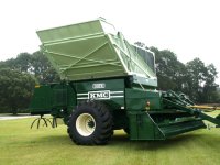 peanut combine.jpg