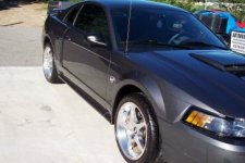 2004 mustang_0001.jpg